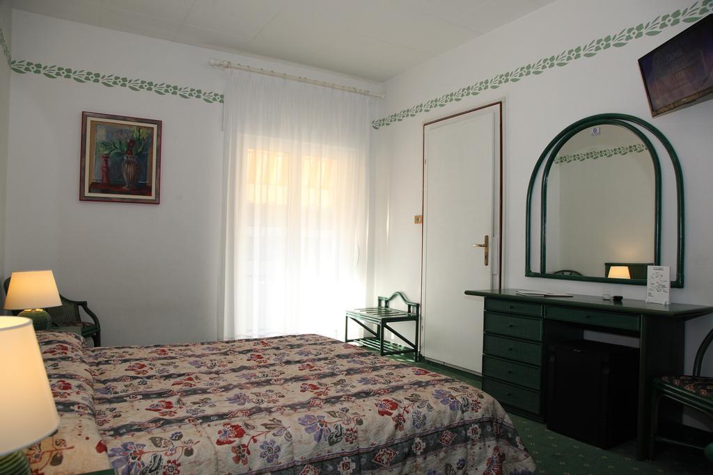 Hotel Diana Grado Kültér fotó
